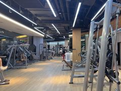 -威克健身游泳(万菱汇店)