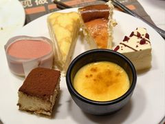 -金马门国际美食百汇(珞喻路店)