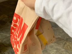 -麦当劳(百联西郊购物中心店)