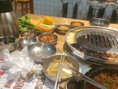 自助取餐区-姜虎东白丁烤肉(虹桥天地店)