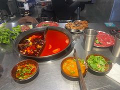 -鹿鸣山草本茶香火锅(园西路店)