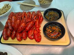 -肥肥虾庄·金牌油焖大虾(沙湖店)