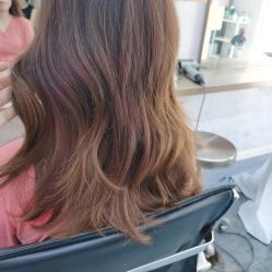 -茶发Salon·烫发染发理发