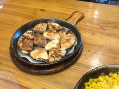 料理烤特色火烧-老东镇啤酒屋海鲜加工·蒸汽海鲜·海鲜烧烤(台东店)