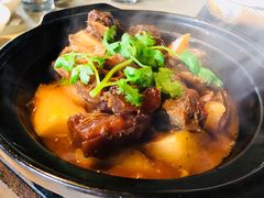 -穹六人间 people 6(岳阳路店)