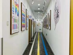 -缤纷鸟美术书法(汉神购物广场校区)