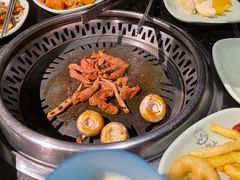 -釜御山海鲜烤肉火锅自助(新城市中心店)