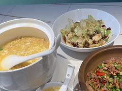 -阿瓦山寨·湘菜现炒·剁椒鱼头王(咸阳总店)