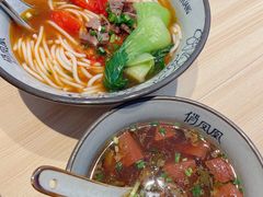 番茄牛肉粉-俏凤凰(美林M·LIVE天地东座店)
