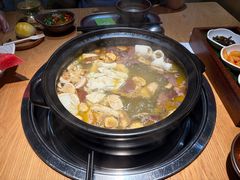 -一朵菌·野生菌探索家火锅(南亚店)