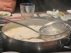 -尚尚仙·酸汤猪手·猪肚鸡火锅(华联万柳购物中心店)