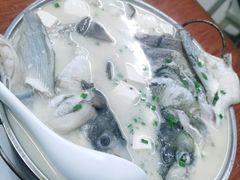 -胡子饮食店