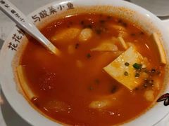 -渝是乎酸菜鱼(龙旗购物中心店)