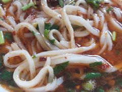 -巍山火巴肉饵丝(大理古城店)