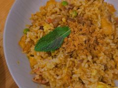 咖喱菠萝炒饭-About Bistro關於·泰式家庭料理