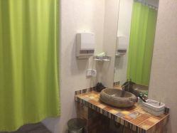 -一花一叶瑜伽生活馆