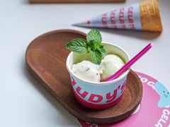 荆芥冰淇淋-朱迪小铺.半糖奶油蛋糕(海汇港店)