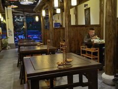 大堂-聚汇三少·龙虾·中餐厅(莫邪路新天地店)