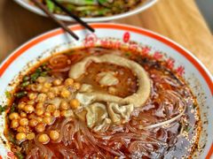 招牌酸辣粉-钟方模白家肥肠粉(春熙店)