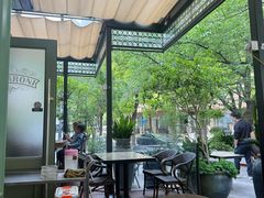 -玛格萝妮比萨屋(四平店)