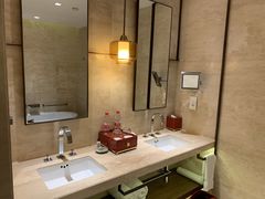 -上海衡山路十二号华邑酒店