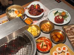 -草家酱蟹炭火烤肉店(珲春南路一店)