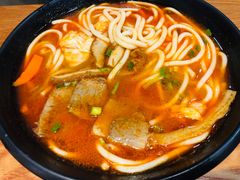 酸汤牛天下-鑫花溪牛肉米粉(文星广场店)