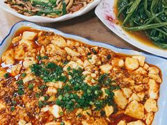 -洪霞餐馆