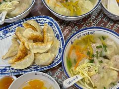 -长人馄饨铺(解放街店)