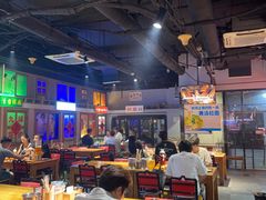 -马路牙子烧烤音乐酒馆(望京店)