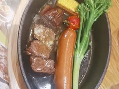 -西语炭烧牛排·西厨(石龙店)