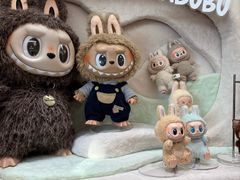 -泡泡玛特POPMART(黄岛新城吾悦店)