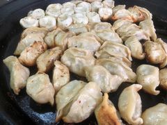 -黄阿姨锅贴大王(万航渡路店)