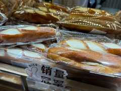 -小飞象面包公社(珠江路金鹰店)