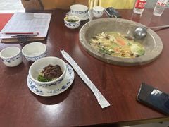 -姚记抚仙湖石锅鱼庄