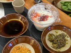 -阿山卓·野生菌火锅·纳西火塘烤肉