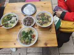 -文山荷鲜居(翠湖店)