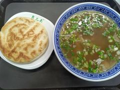 -泉儿头杂碎(杂碎师大店)