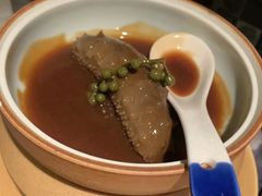 贡米活海参-老船坞餐厅(北京亚洲大酒店 )