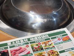 -咱屯子铁锅炖直营店(保利店)