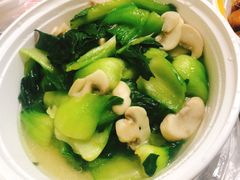 青菜炒蘑菇-大牌大·传统杭帮菜(湖滨店)