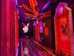 -UK派对KTV(日月广场店)