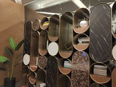 -桔子酒店(深圳东门湖贝地铁站店)