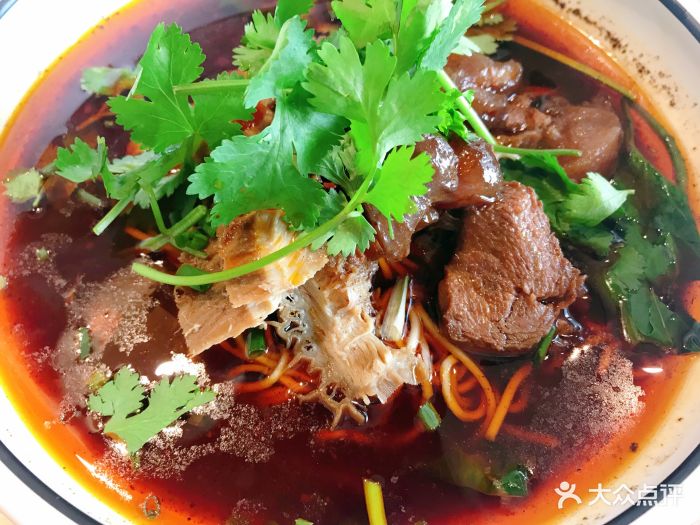 嘿麻辣斗小面总店-霸气牛肉面-菜-霸气牛肉面图片-重庆美食-大众点评