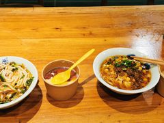 -兵哥豌豆面(雅颂居店)