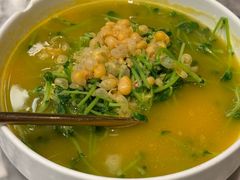 上汤豌豆苗-雀蓝川菜(奥体广场店)