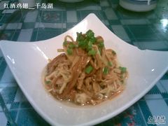 什么菇-秀水人家
