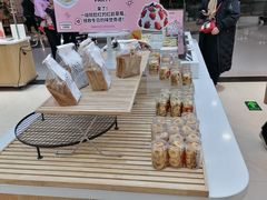 面包甜点陈列柜-仟吉KenGee(国贸360店)