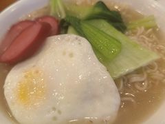 公仔面-澳门陈光记烧味饭店(南京德基广场店)