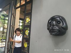 -莓园冰淇淋店